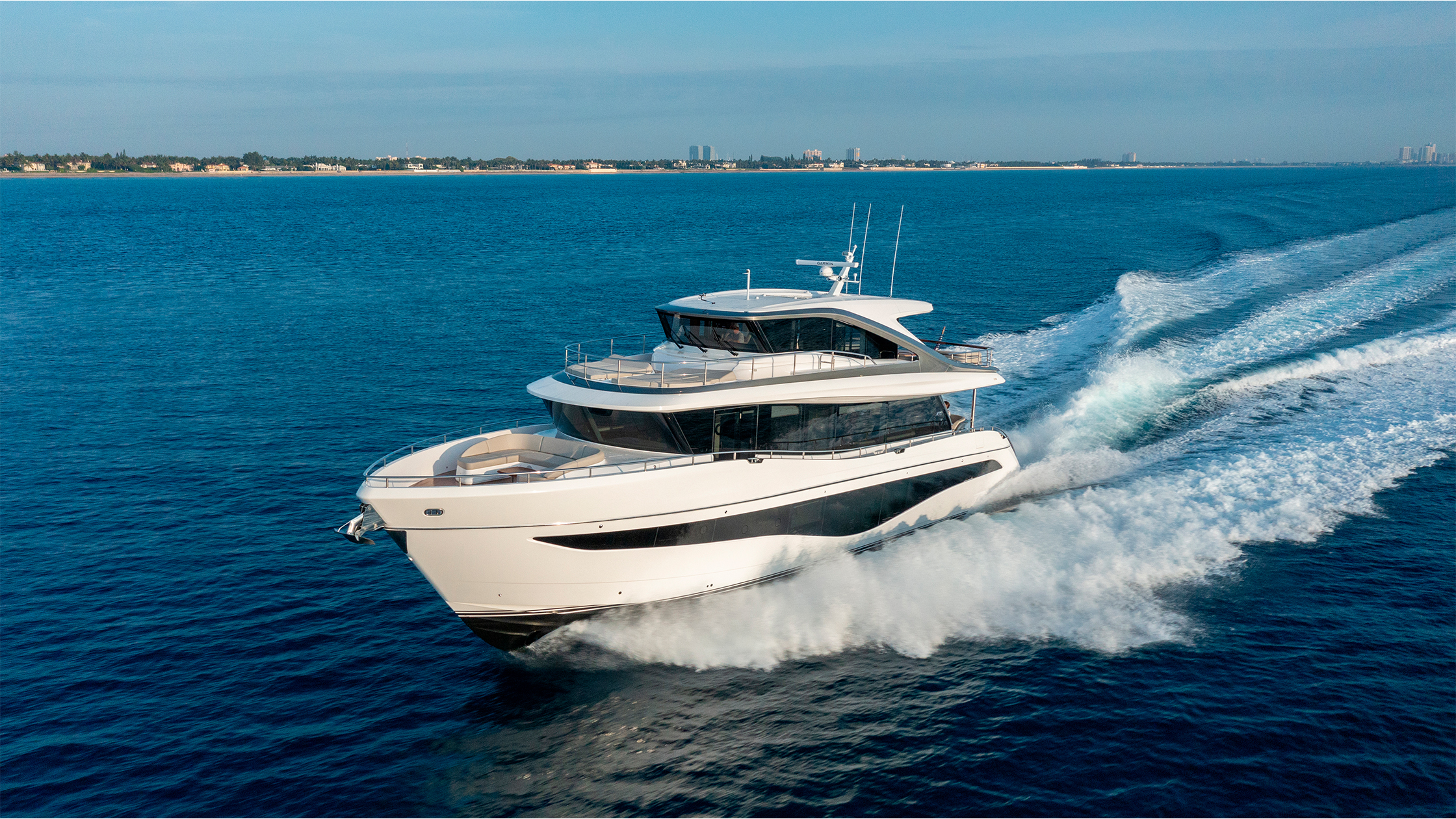 X80 Super Flybridge Yacht | 80ft Yacht | Princess Yachts