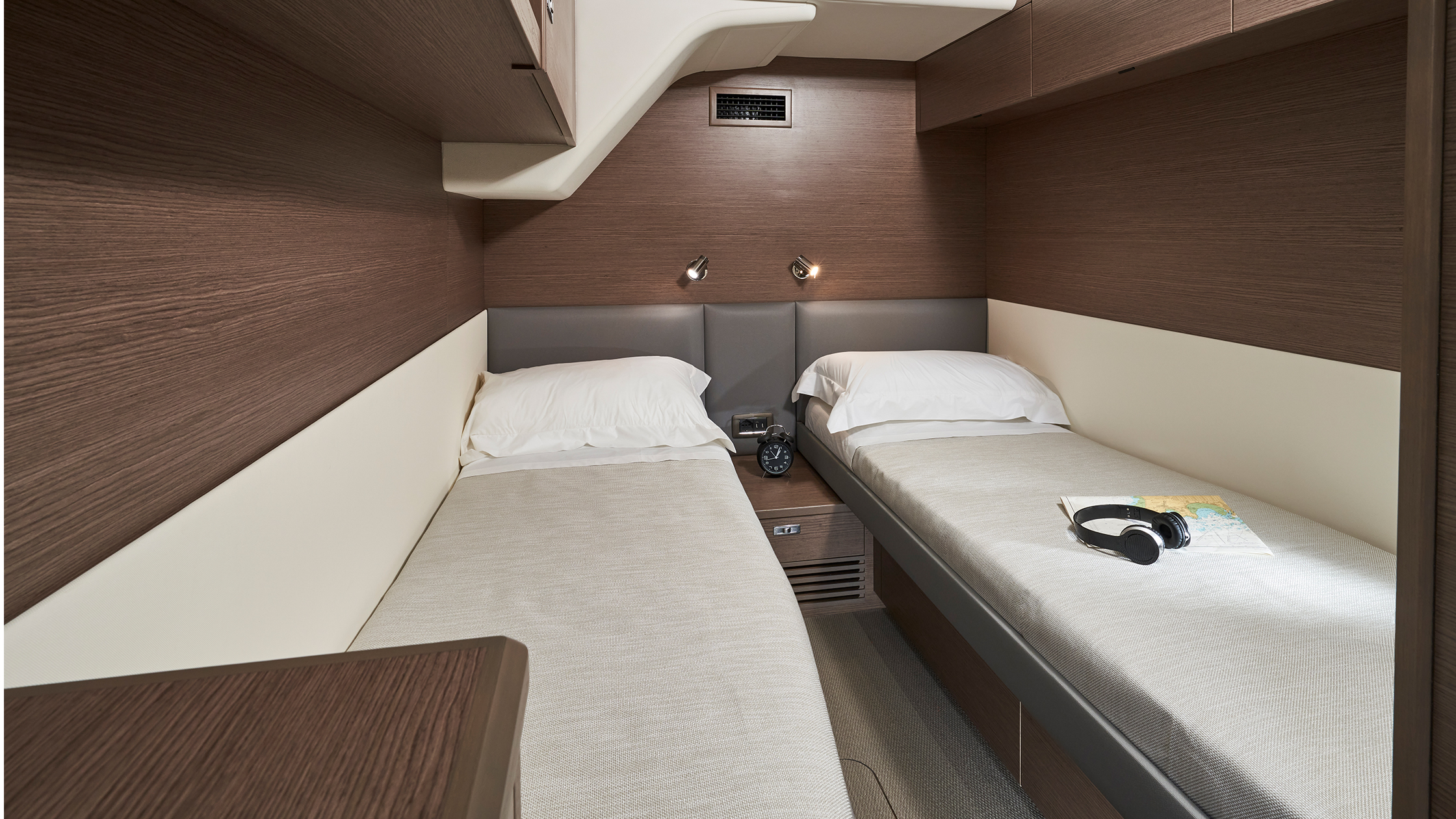 Y72 Luxury Motor Yacht - Y Class - Princess Yachts