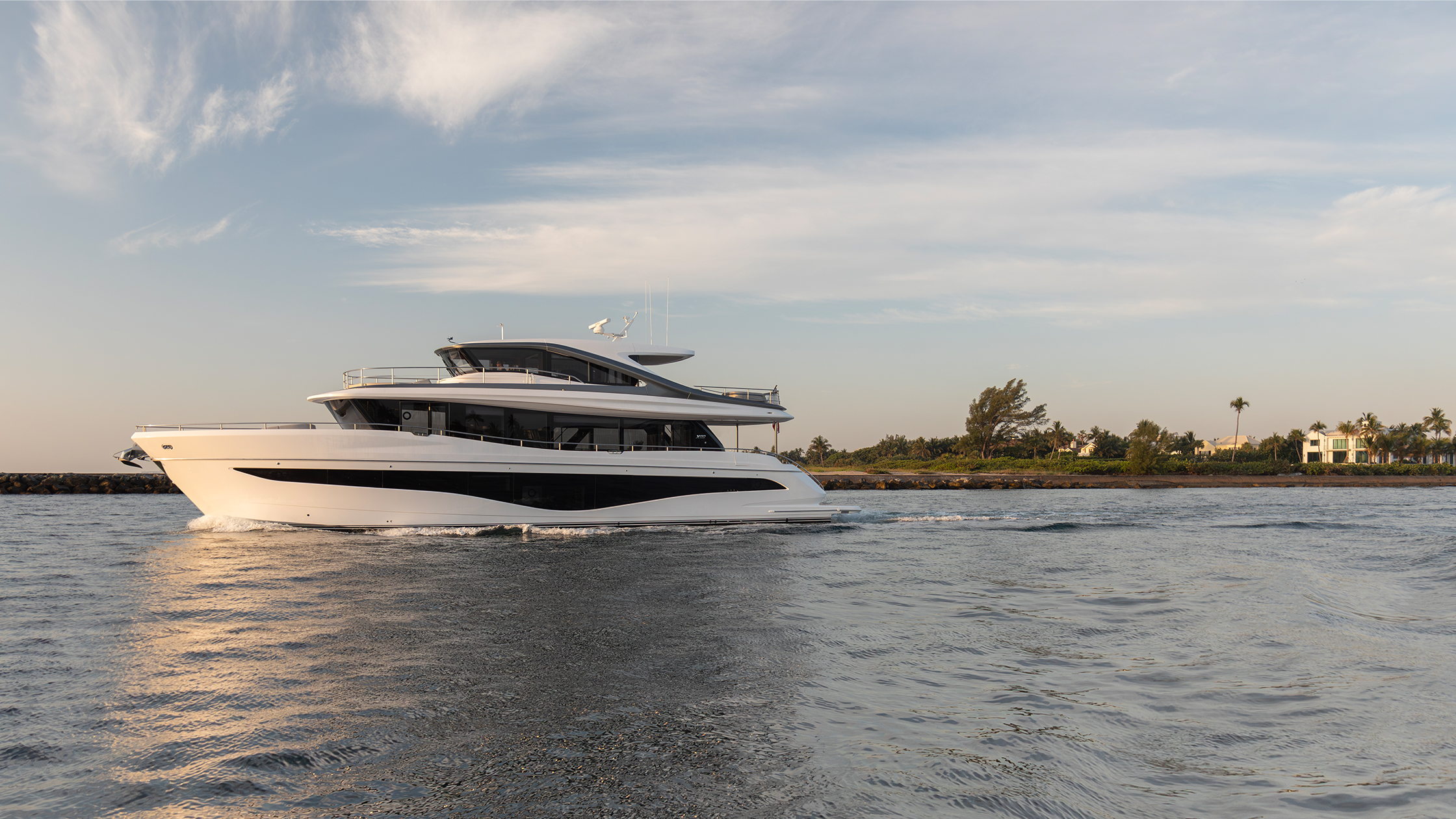 X80 Super Flybridge Yacht | 80ft Yacht | Princess Yachts