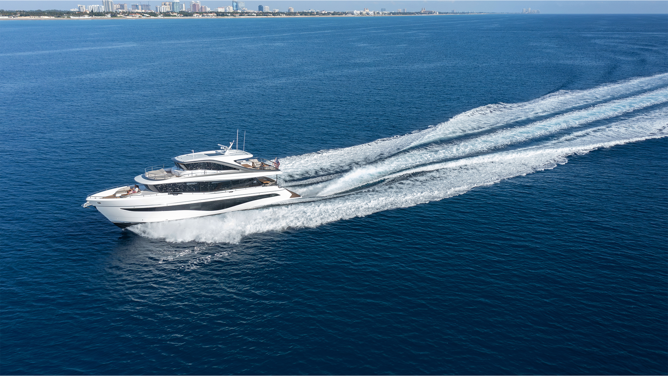 X80 Super Flybridge Yacht | 80ft Yacht | Princess Yachts